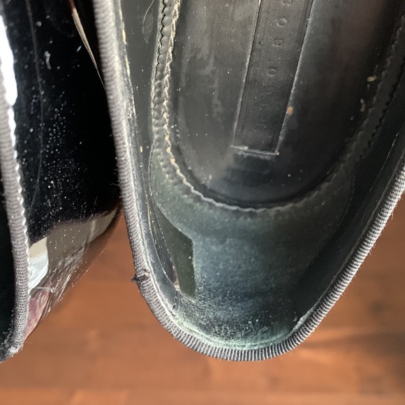 Black patent all leather tuxedo style loafer - Picture 6 of 7